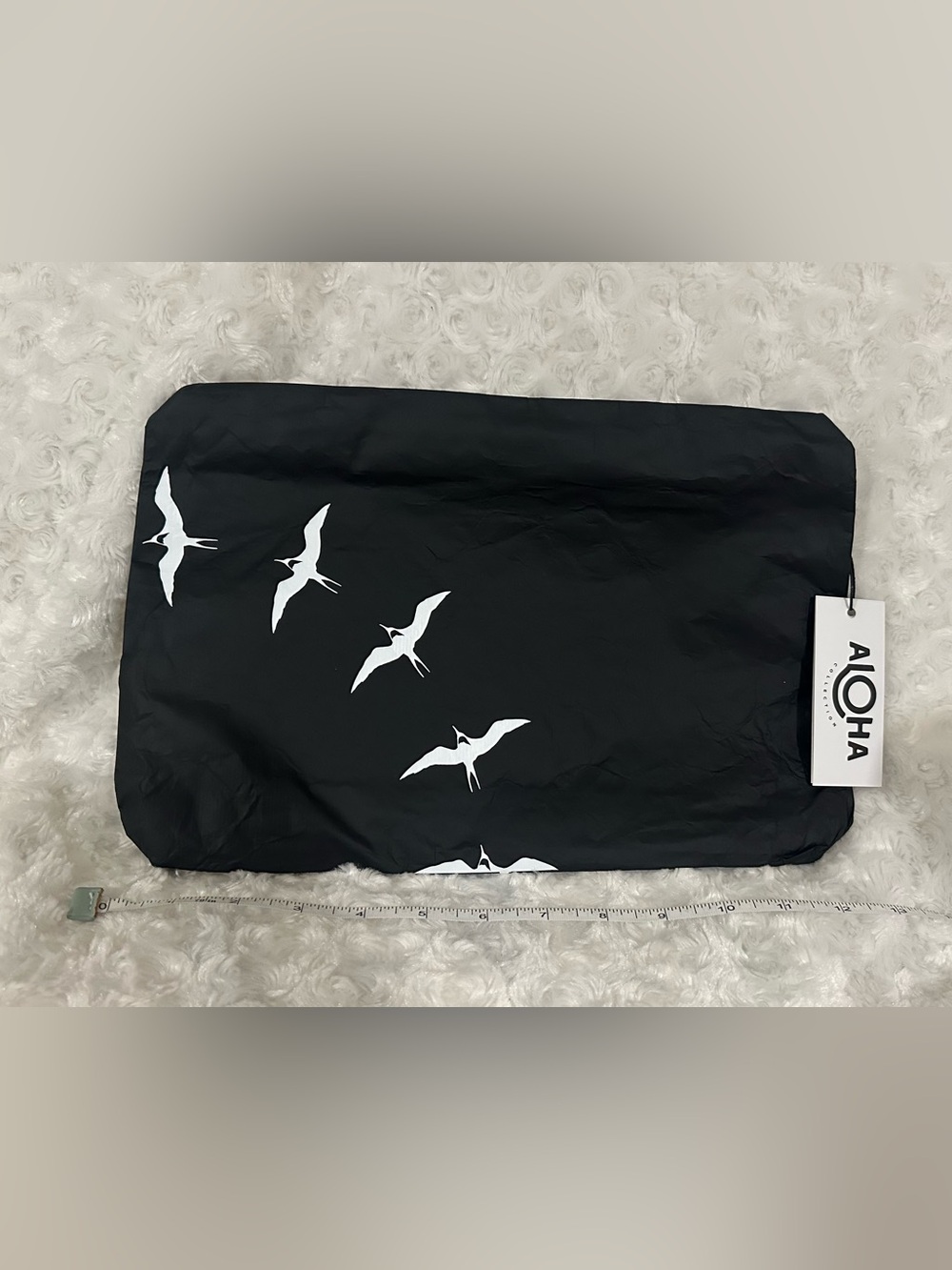 (NWT) ALOHA Collection Bag (MED)